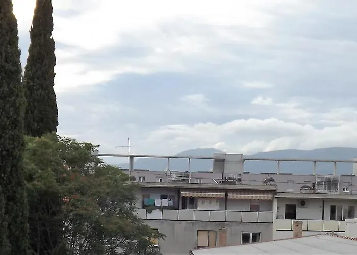 Holidays 5 Apartment