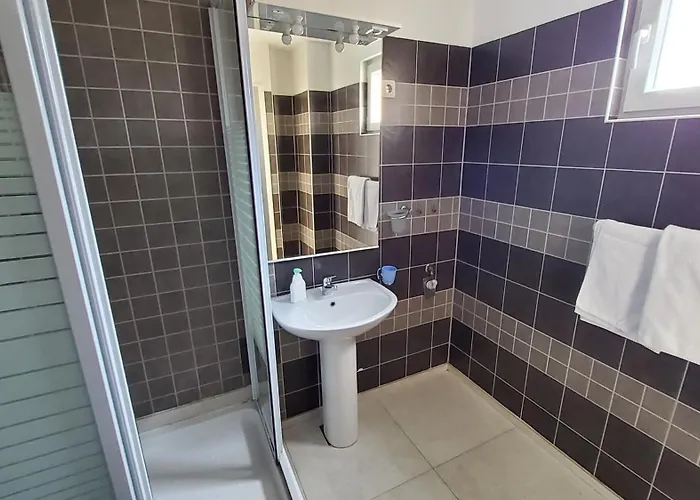 Holidays 5 Apartment *